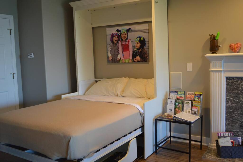 1-Bedroom Seaview Guesthouse On Seattle Luxury Estate With Views Of Olympic Mountains Exterior foto