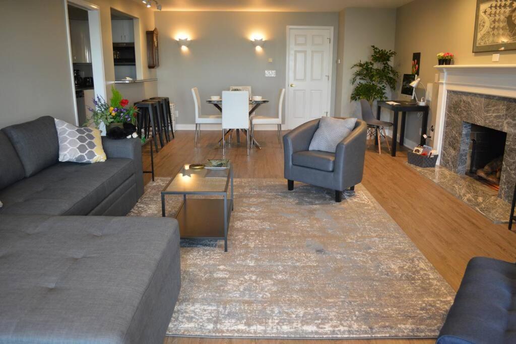 1-Bedroom Seaview Guesthouse On Seattle Luxury Estate With Views Of Olympic Mountains Exterior foto